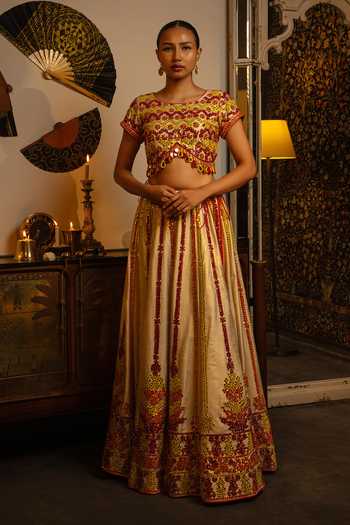 Buy_Vandana Sethi_Gold Silk Embroidery, Sequins, Mirrors Round Neck Raw Lehenga Set _at_Aza_Fashions