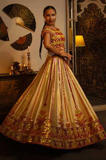 Buy_Vandana Sethi_Gold Silk Embroidery, Sequins, Mirrors Round Neck Raw Lehenga Set 
