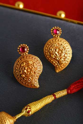 Shop_Mero Jewellery_Gold Plated Stones Handcrafted Silver Necklace And Earrings Set _at_Aza_Fashions