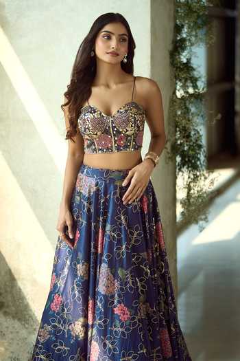 Samyukta Singhania_Pink Lycra Zari Sweetheart Neck Handwork Printed Lehenga Set With Corset _at_Aza_Fashions