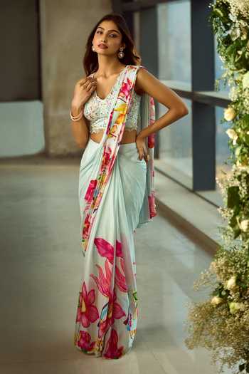 Buy_Samyukta Singhania_Blue Viscose, Silk Beads, Tassels Sweetheart Floral Pattern Pre-draped Saree Set _at_Aza_Fashions