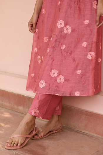 Buy_Vaayu_Pink Muslin Embroidery Round Neck Hibiscus Cotton Kurta And Pant Set _Online_at_Aza_Fashions