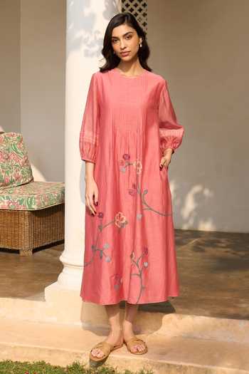 Buy_Vaayu_Pink Muslin Applique Round Neck Hibiscus Cotton Midi Dress With Pintuck _at_Aza_Fashions