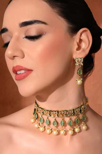 Buy_ChhavI'S Jewels_Green Pearls, Stones Polki Embellished Choker Set _at_Aza_Fashions