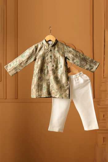 Buy_Casa Ninos_Gold Tissue Olive Grove Floral Pattern Kurta Pant Set _at_Aza_Fashions