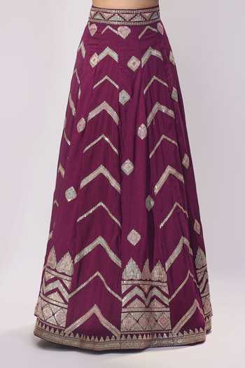 Samyukta Singhania_Burgundy Silk Embroidery, Zari, Sequins, Metallic Thread V-neck Lehenga Set _at_Aza_Fashions