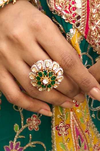 Buy_Kaari_Green Stones Anvi Polki Ring _at_Aza_Fashions