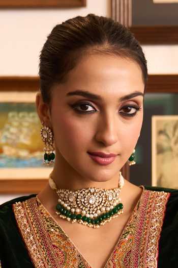Buy_Kaari_Green Beads, Pearls, Stones Briza Polki Choker Set _at_Aza_Fashions