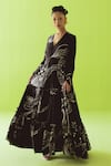 Buy Esha Arora Black V-neck Abstract Print Dress at Aza Fashions Buy_Esha Arora_Black V-neck Abstract Print Dress _at_Aza_Fashions