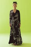 Buy Esha Arora Black V-neck Abstract Print Dress Online at Aza Fashions Buy_Esha Arora_Black V-neck Abstract Print Dress _Online_at_Aza_Fashions