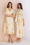 Kaveri_White Linen Collared La Feuille Printed Shirt Pant Set 