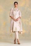 Buy_Kaveri_Off White Linen Zari, Lace Mandarin Collar, Keyhole Neck Botanique Printed Kurta _at_Aza_Fashions