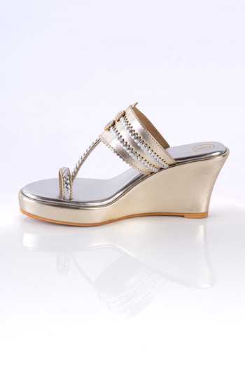 PREET KAUR_Gold Buckles Dull Two Tone Kolhapuri Wedges _Online_at_Aza_Fashions