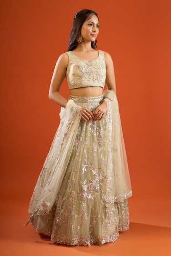 Samyukta Singhania_Green Net Sequins Sweetheart Neck Floral Embroidered Lehenga Set _Online_at_Aza_Fashions