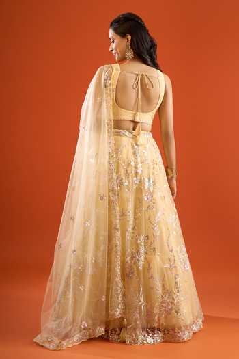 Samyukta Singhania_Yellow Net Sequins V-neck Floral Embroidered Lehenga Set _Online_at_Aza_Fashions