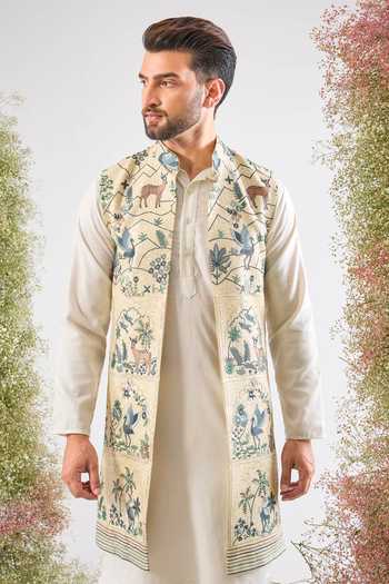 Buy_Kasbah_Beige Georgette Embroidery Reindeer Pattern Long Nehru Jacket _at_Aza_Fashions