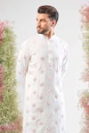 Buy_Kasbah_Ivory Silk Embroidery, Sequins, Mirrors Powder Pink Threadwork Kurta _Online_at_Aza_Fashions