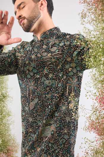 Kasbah_Black Georgette Embroidery, Sequins Flora And Fauna Kurta _Online_at_Aza_Fashions