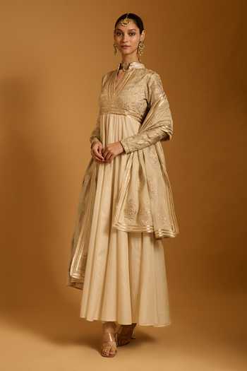 Buy_Siddartha Tytler_Beige Chanderi Zari, Applique V-neck Anarkali Set _Online_at_Aza_Fashions