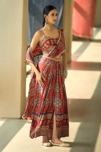 Samyukta Singhania_Maroon Satin, Viscose, Modal Zari, Geometric Print Pre-draped Saree With Blouse _Online_at_Aza_Fashions