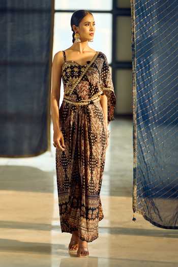 Samyukta Singhania_Black Satin, Viscose, Modal Embroidery Floral Print Pre-draped Saree With Blouse _Online