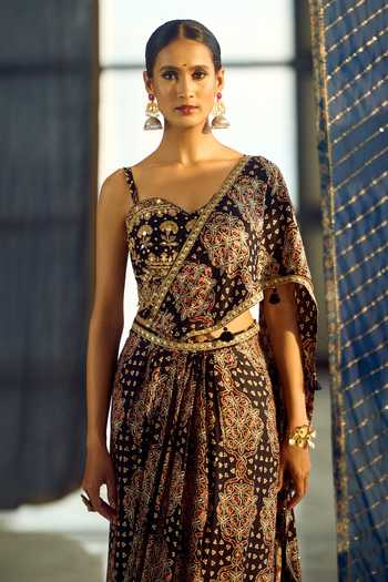 Shop_Samyukta Singhania_Black Satin, Viscose, Modal Embroidery Floral Print Pre-draped Saree With Blouse _Online