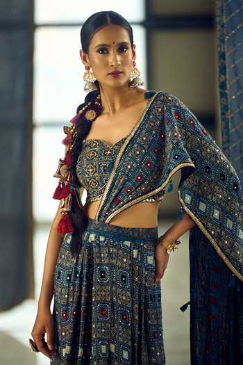 Samyukta Singhania_Blue Satin, Viscose, Modal Geometric Print Pre-draped Saree With Blouse _Online