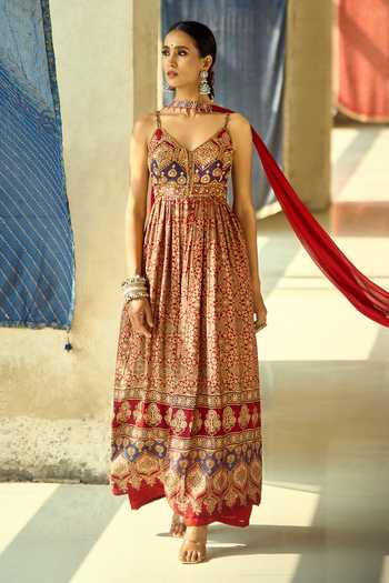 Buy_Samyukta Singhania_Maroon Satin, Viscose, Modal, Chinon Embroidery, Printed Kurta And Palazzo Set _Online