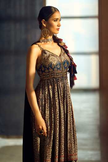 Buy_Samyukta Singhania_Black Satin, Viscose, Modal, Chinon Tassels, Floral Print Anarkali Palazzo Set _Online