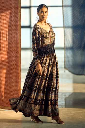 Samyukta Singhania_Black Chiffon, Satin, Viscose, Modal Printed Anarkali Set With Crop Jacket _Online_at_Aza_Fashions