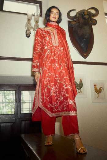 Buy_Anushree Reddy_Red Silk, Dupion, Cotton, Organza Embroidery, Zari Round Neck Parrot Kurta Set _Online_at_Aza_Fashions