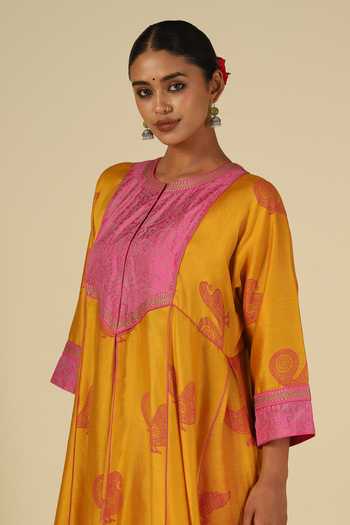 Shop_LATHA PUTTANNA_Pink , Cotton, Organza, Chanderi Embroidery Block Print Kurta Set _Online_at_Aza_Fashions