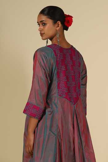 LATHA PUTTANNA_Blue , Cotton, Organza, Chanderi Embroidery V-neck, Thread Kurta Set _Online