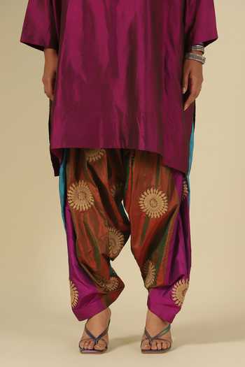 Shop_LATHA PUTTANNA_Magenta Silk Embroidery, Tassels Keyhole Neck, Yes Karnataka Yoke Kurta Set _Online_at_Aza_Fashions