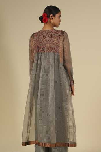 Buy_LATHA PUTTANNA_Brown Silk, Organza Embroidery Round Neck Kalamkari Kurta Set 