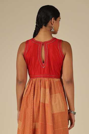 Buy_LATHA PUTTANNA_Red Silk Embroidery Round , Keyhole Thread Dress 