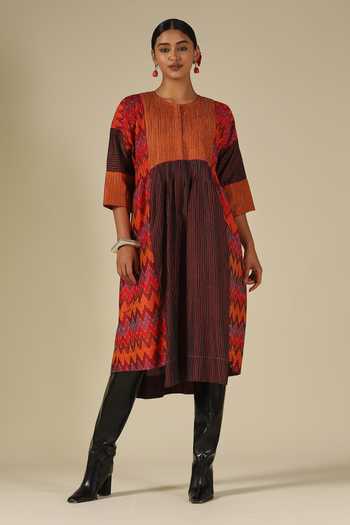 Buy_LATHA PUTTANNA_Red Silk Embroidery Round Neck Thread Long Kurta _at_Aza_Fashions