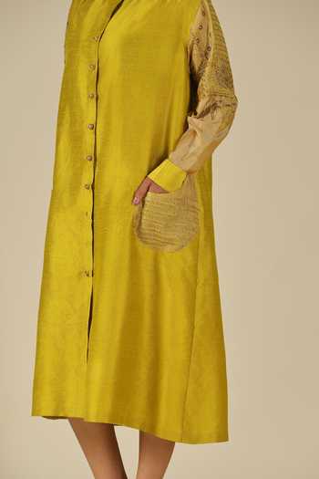 Buy_LATHA PUTTANNA_Mustard Silk Embroidery Mandarin Collar Thread Dress 