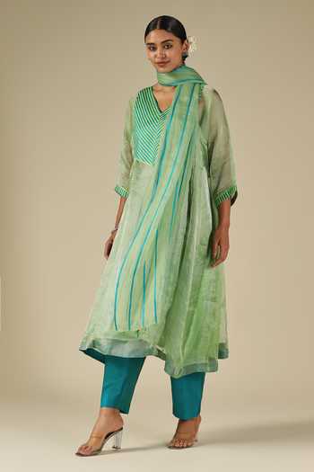 Shop_LATHA PUTTANNA_Mint Silk, Cotton, Organza V-neck, Yes Kurta Set _Online_at_Aza_Fashions
