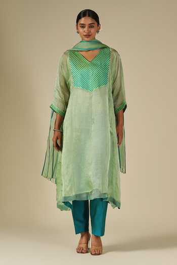 LATHA PUTTANNA_Mint Silk, Cotton, Organza V-neck, Yes Kurta Set _at_Aza_Fashions