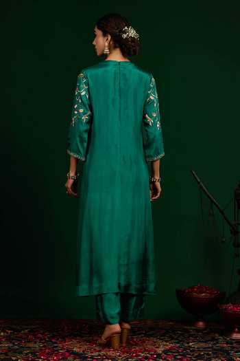 Omana By Ranjana Bothra_Green Silk, Shantoon, Organza Embroidery, Zari, Mirrors Gulnaar Kurta Set _Online_at_Aza_Fashions