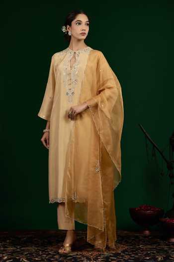 Buy_Omana By Ranjana Bothra_Beige Linen, Tissue, Organza Embroidery, Zari, Mirrors Taraani Kurta Set _Online_at_Aza_Fashions
