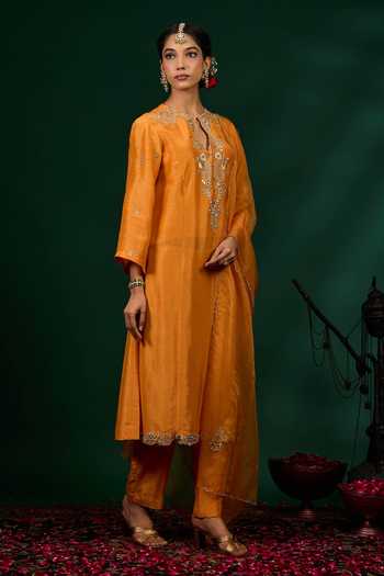 Omana By Ranjana Bothra_Orange Linen, Tissue, Organza Embroidery, Zari, Mirrors Taraani Kurta Set _Online_at_Aza_Fashions