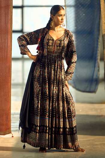 Shop_Samyukta Singhania_Black Chiffon, Satin, Viscose, Modal Printed Anarkali Set With Crop Jacket _Online