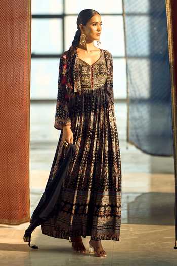 Samyukta Singhania_Black Chiffon, Satin, Viscose, Modal Printed Anarkali Set With Crop Jacket 