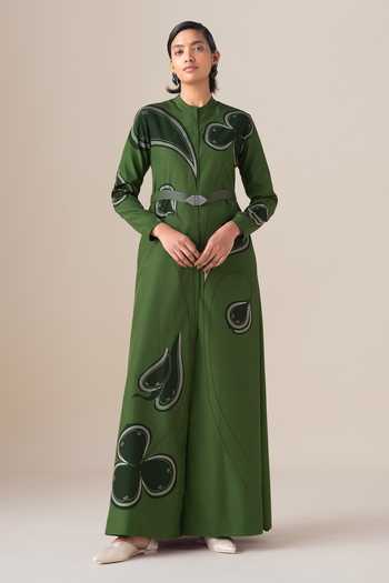 Buy_Ampm_Green Silk Mandarin Collar Saeeda Filigree Pattern Jacket With Belt _at_Aza_Fashions