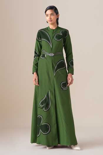 Shop_Ampm_Green Silk Mandarin Collar Saeeda Filigree Pattern Jacket With Belt 