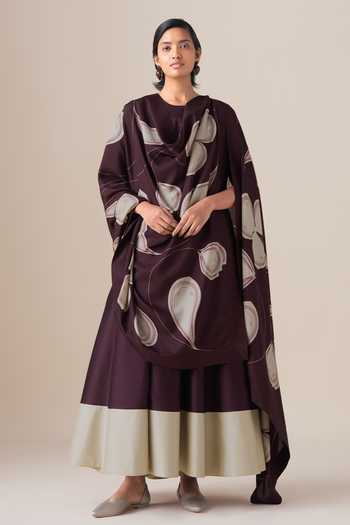 Buy_Ampm_Burgundy Chanderi Round Neck Omira Anarkali Pant Set _at_Aza_Fashions