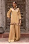 Buy_Nikunj By NIIDHI BAJAJ_Gold Tissue Embroidery Square Neck, Yes Noor-e-zar Hand Work Kurta Set _Online_at_Aza_Fashions