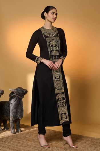 Buy_Masaba_Black Silk Sequins, Gota Patti, Lace Round Neck Khidki Embroidered Kurta Set 